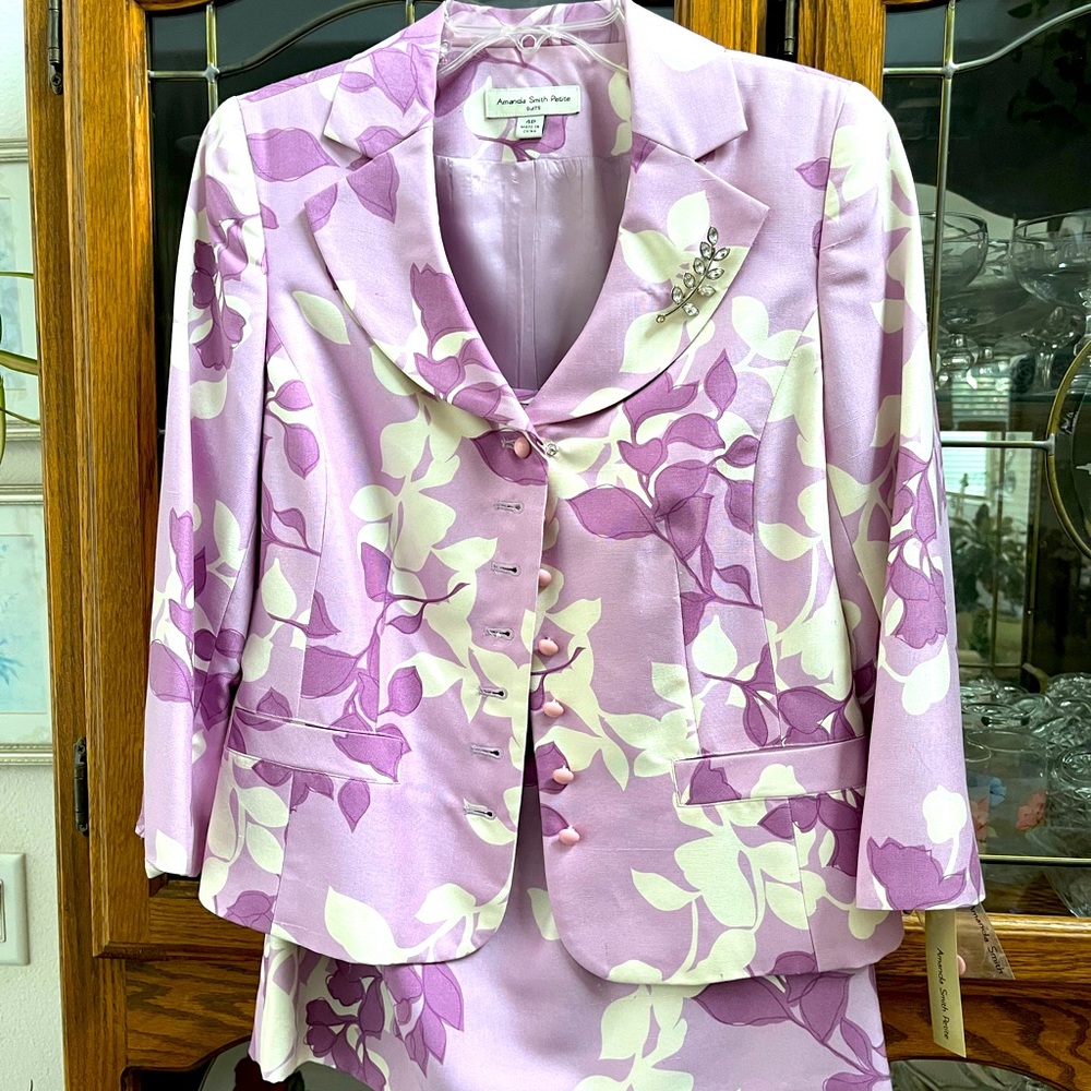 Amanda Smith Petite skirt and Blazer set